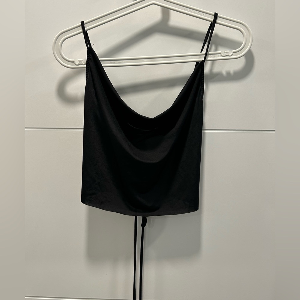 Black cowl neck tank - Picture 2 of 4